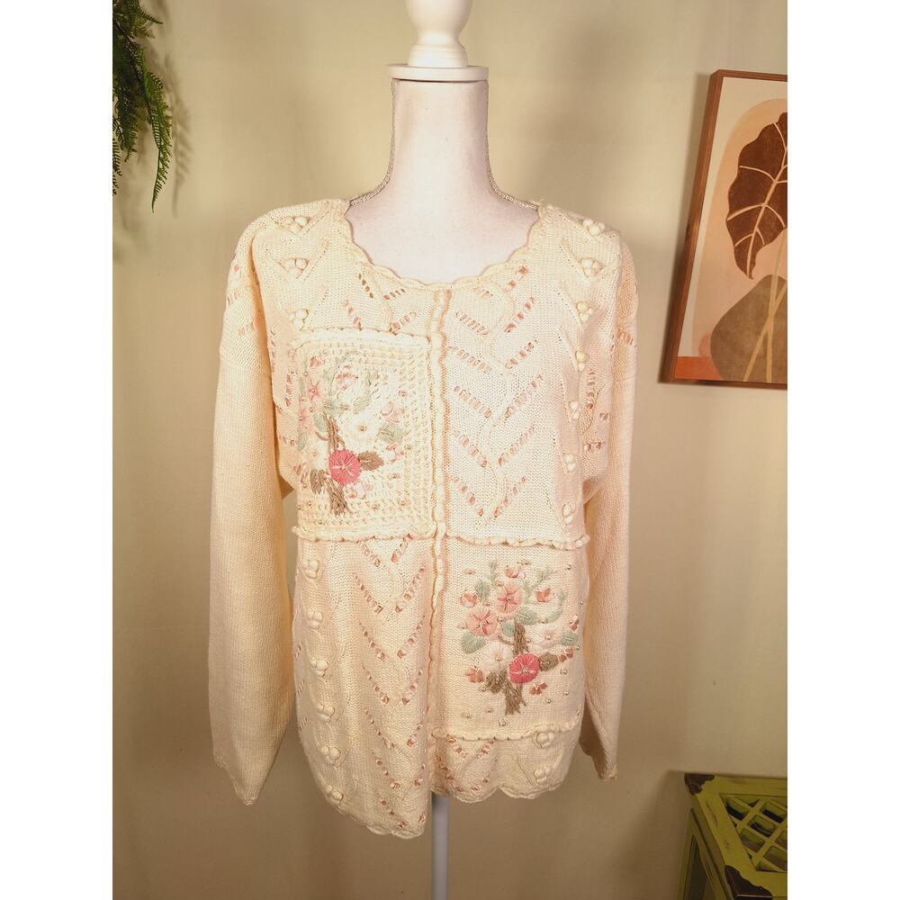Vintage Colleen's Collectables Women's Cream Embroidered Sweater Large